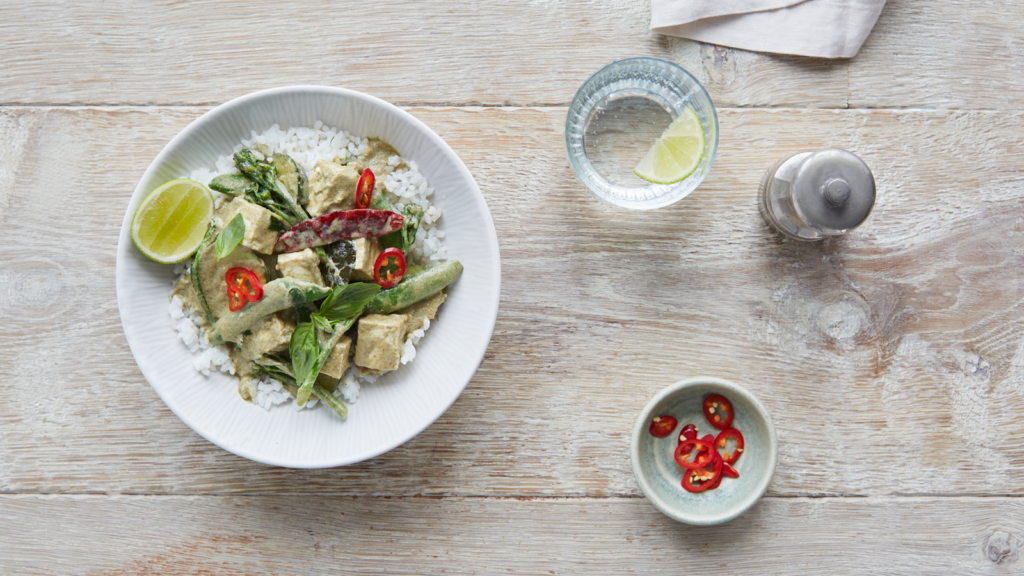 Thai Green Tofu Curry with Green Vegetables - The Spice Tailor AUS
